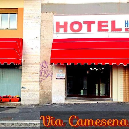 Tiburtina Hotel Holiday โรม ภายนอก รูปภาพ