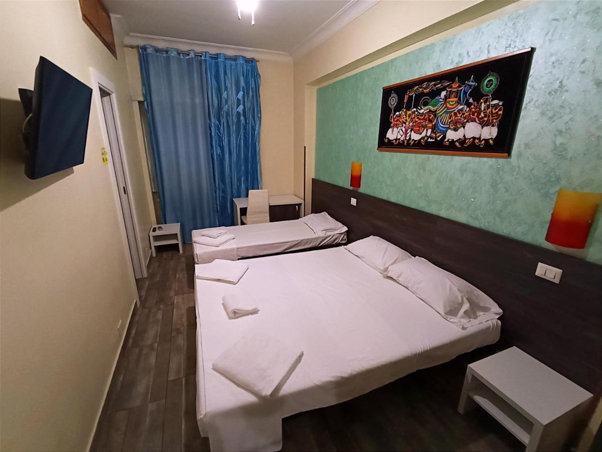 Tiburtina Hotel Holiday โรม ภายนอก รูปภาพ